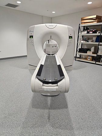 Toshiba Alexion 16 Slice CT Scanner