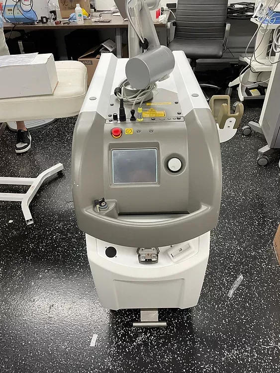 Quanta Q Plus C with IPL Laser