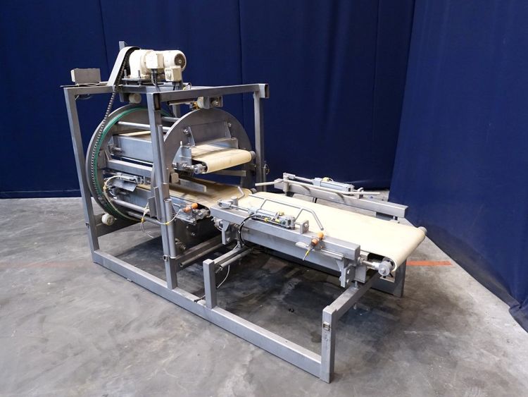 N.N. Cheese turning device