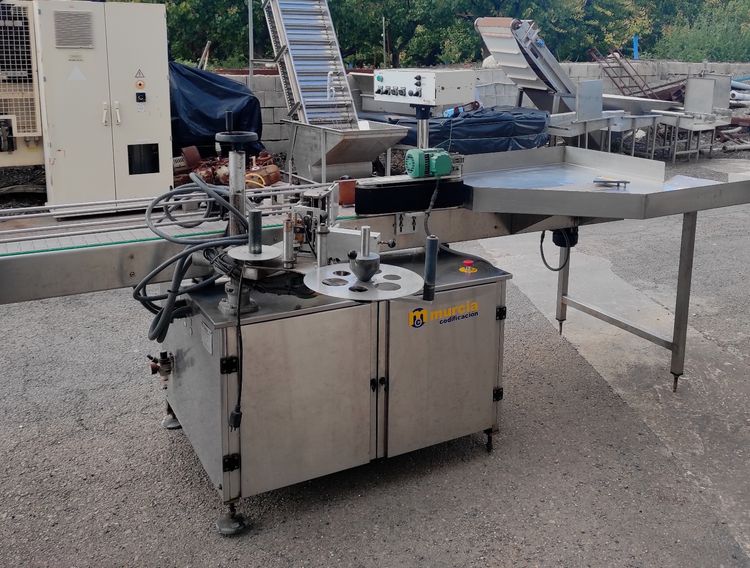 SINGLE-HEAD SELF-ADHESIVE LABELLING MACHINE WITH THERMAL MARKER