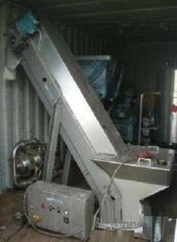 Riley Slatted Belt Inclined Conveyor