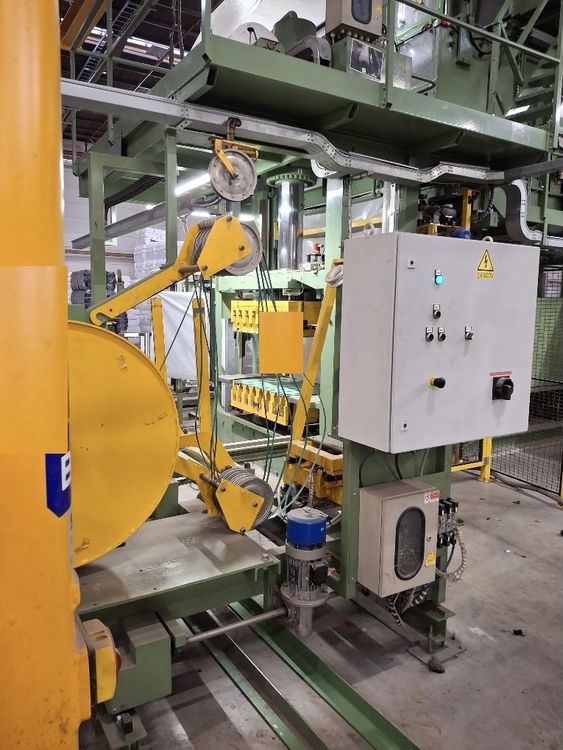 Gualchierani vertical bale press