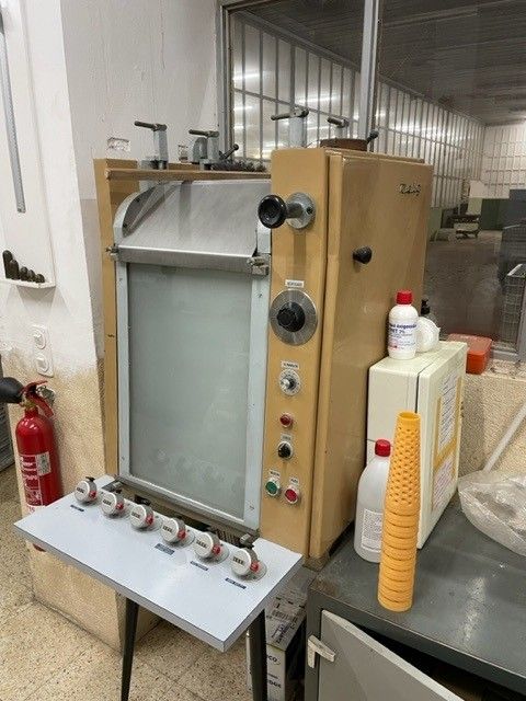 Reig Controlling Machine for Tops