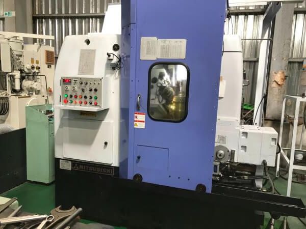 Mitsubishi GH-300 400 GEAR HOBBING MACHINE