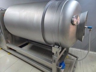 Unused.1500-liter vacuum cooler tumbler