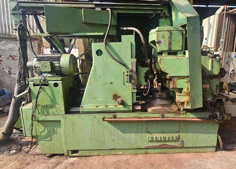 Pfauter SH 210 Variable Gear Shobber