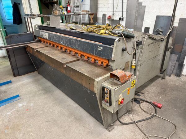 Edwards Truecut 3.25/2000 Guillotine