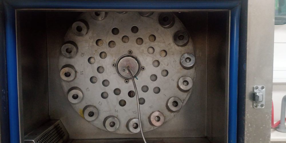 Ataç HT16 Laboratory Beaker (Tube) Dyeing