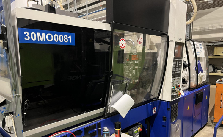 Engel Victory 330/80 Tech 80 T