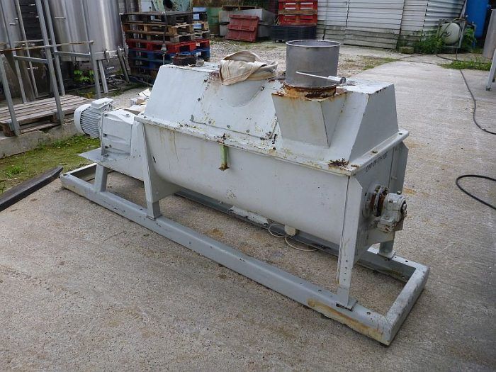 Carbon steel paddle type powder mixer