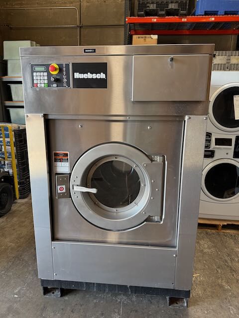 2 Huebsch HX100PVQU70001 100lb. Soft Mount Washer Extractors