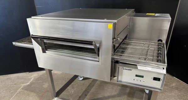 Lincoln 1154-C00-E-K1835 Convection Pizza Oven