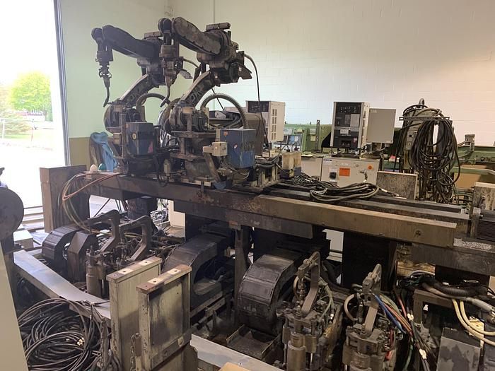 Motoman, Yaskawa EA1400N CNC DUAL ARM DUAL TRUNION ROBOTIC WELDING CELL ...