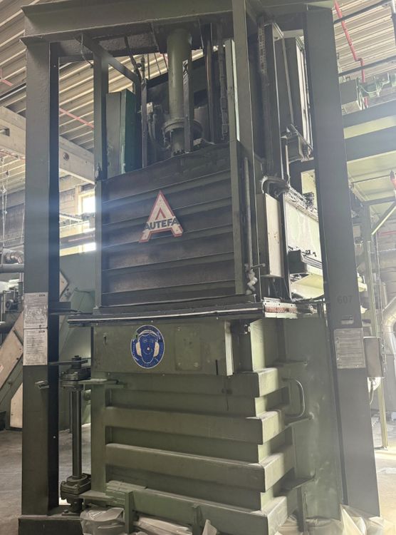 Autefa vertical bale press
