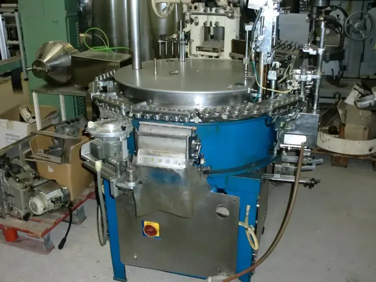 MARZOCCHI L/4, Open/closed ampoule seamer filling machine