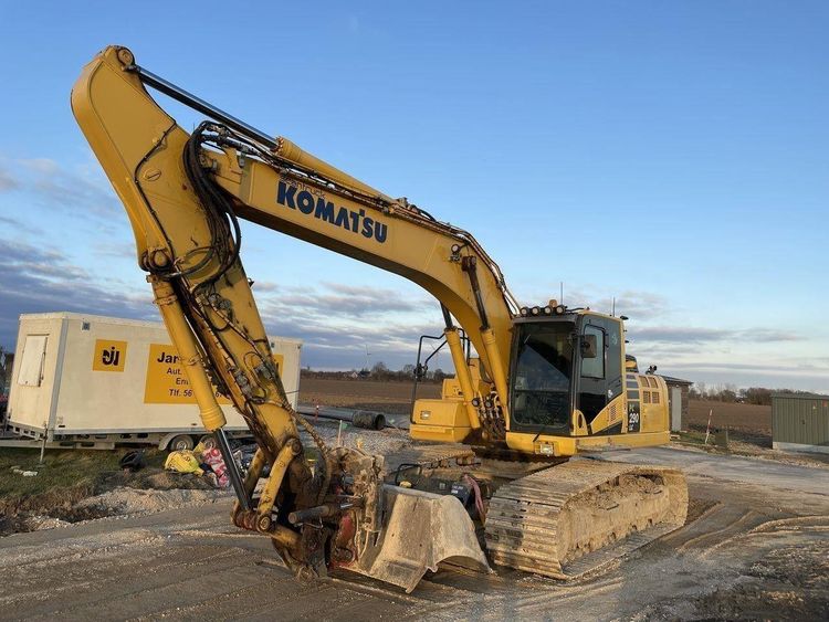 Komatsu PC290LC-11 Tracked Excavator