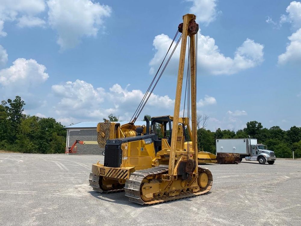 John Deere 850K Pipe Layer