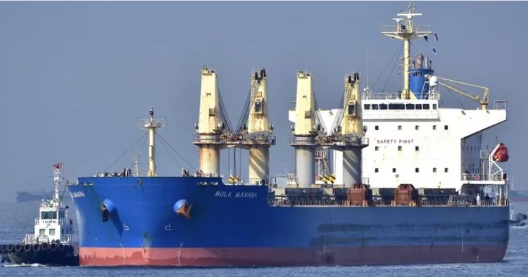 Mitsui BULK MANARA ABT 55692 DWT ON 12.573 M DRAFT