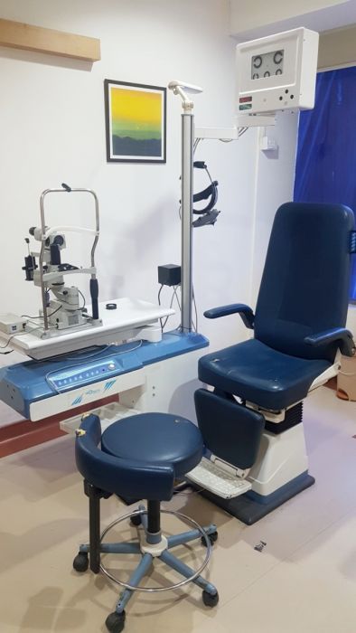 Neotec OU 2000 Ophthalmic Chair