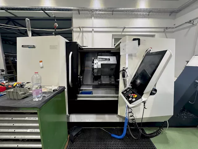 DMG Siemens     Model: 840D 4000 1/MIN MORI CLX 450 V4 3 Axis