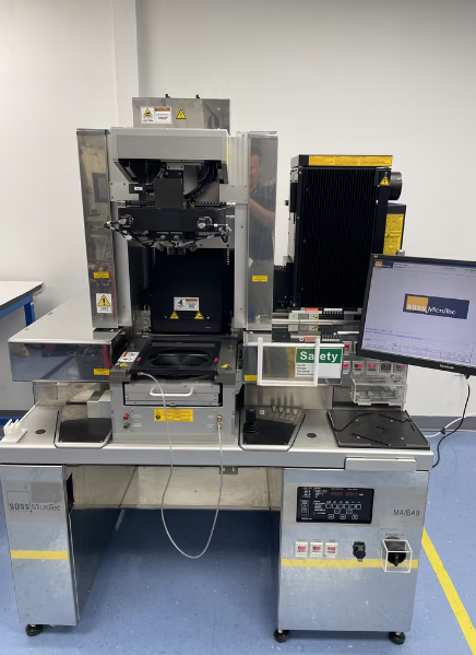 Suss MicroTec MA8 / BA8 Mask Aligner