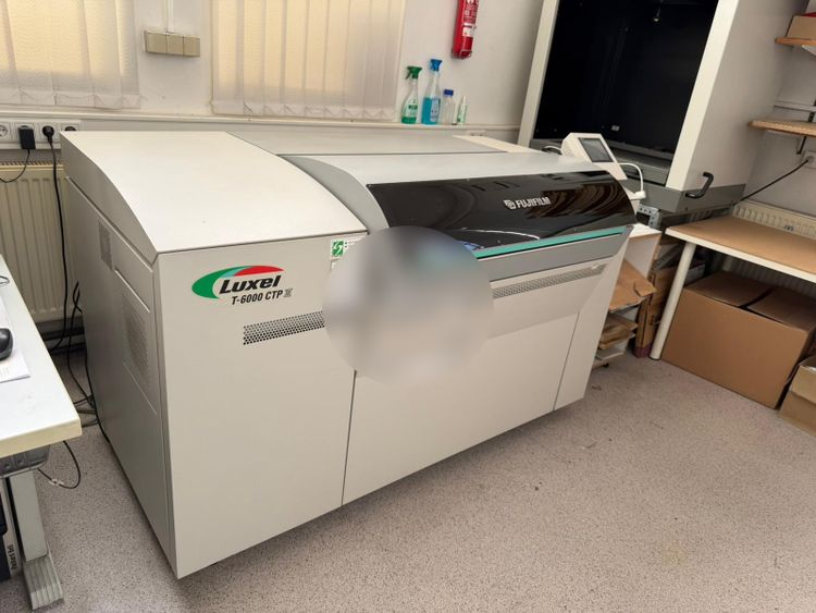 Fujifilm, Screen PT-R4300