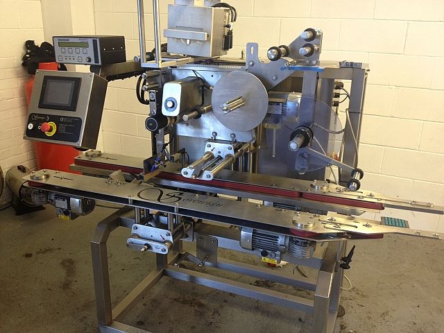 Sovereign Monarch, Top And Bottom Label Applicator