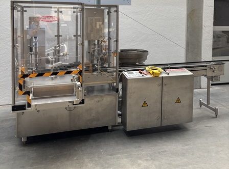 Bausch & Stroebel KSF 1020 Liquid filling and closing machine