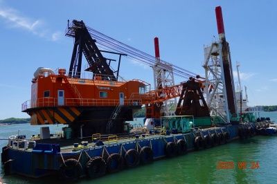 GRAB DREDGER BARGE ABT 25M3