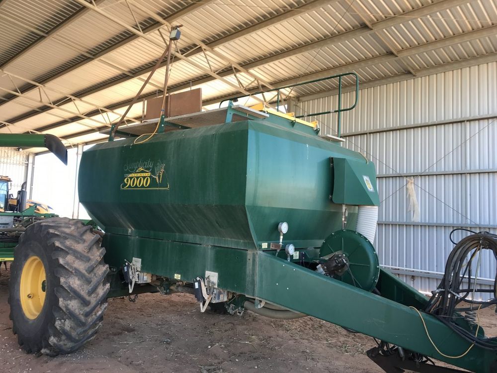 Simplicity 9000 Air Seeder Cart