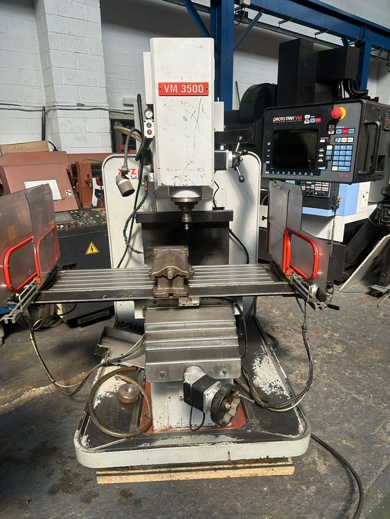 XYZ VM 3500 Vertical 3600 rpm