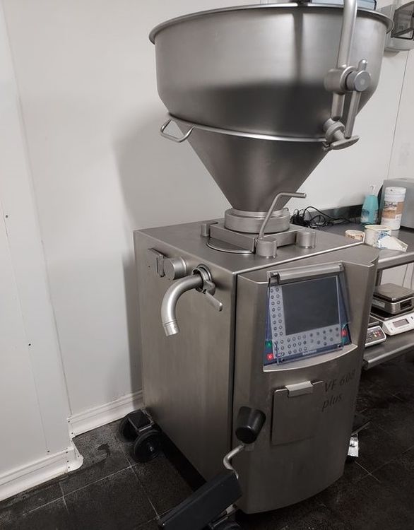 Handtmann vacuum filler