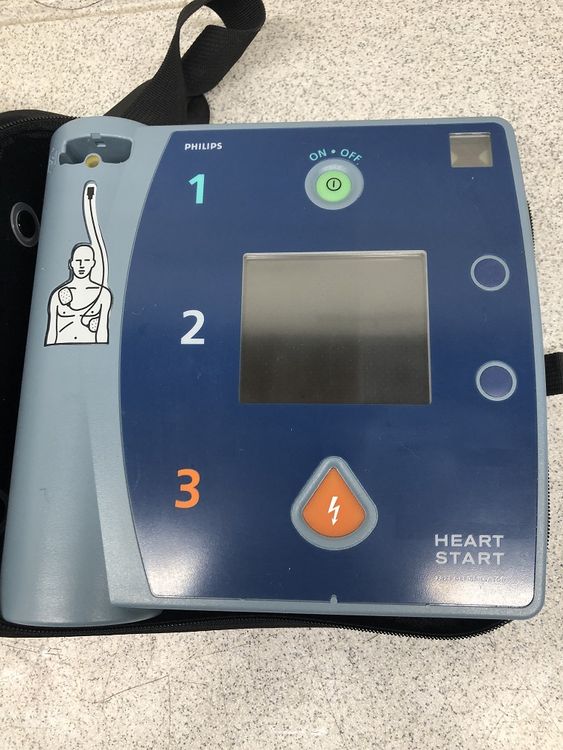 Philips M3860A Heart Start FR2+ Defibrillator