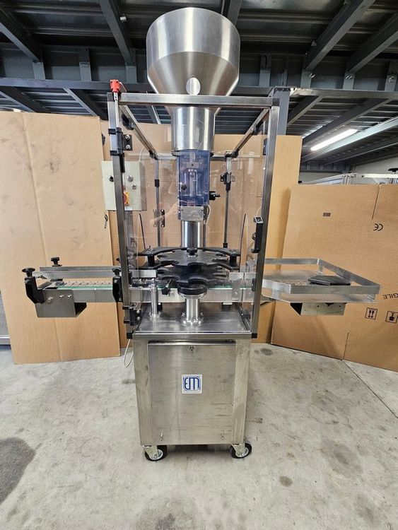 Enolmeccanica Valle Belbo Automatic Corking machine