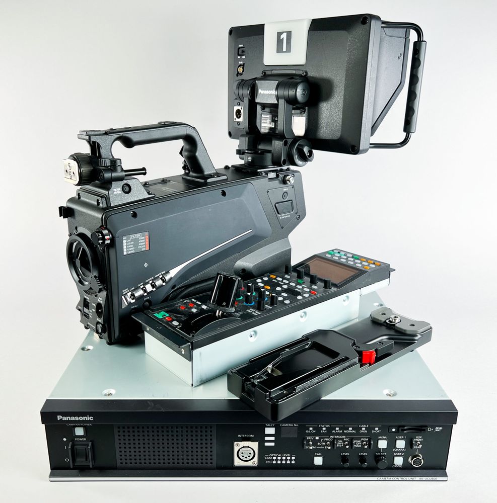 Panasonic AKUC4000GSJ Camera Chain