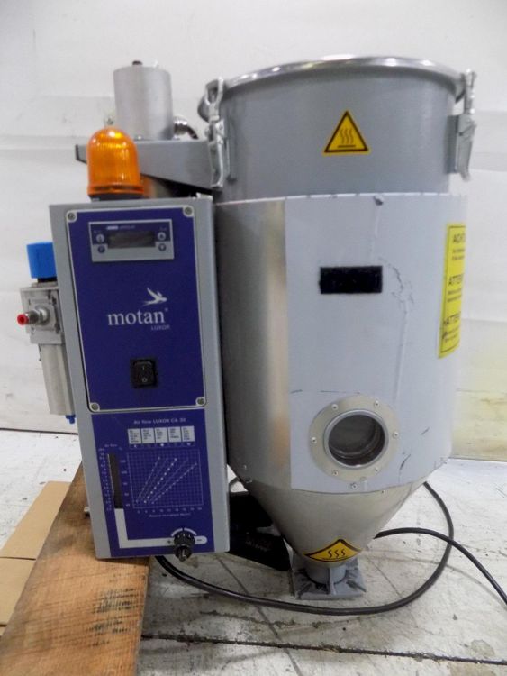 Motan Luxor CA 30 Material Dryer