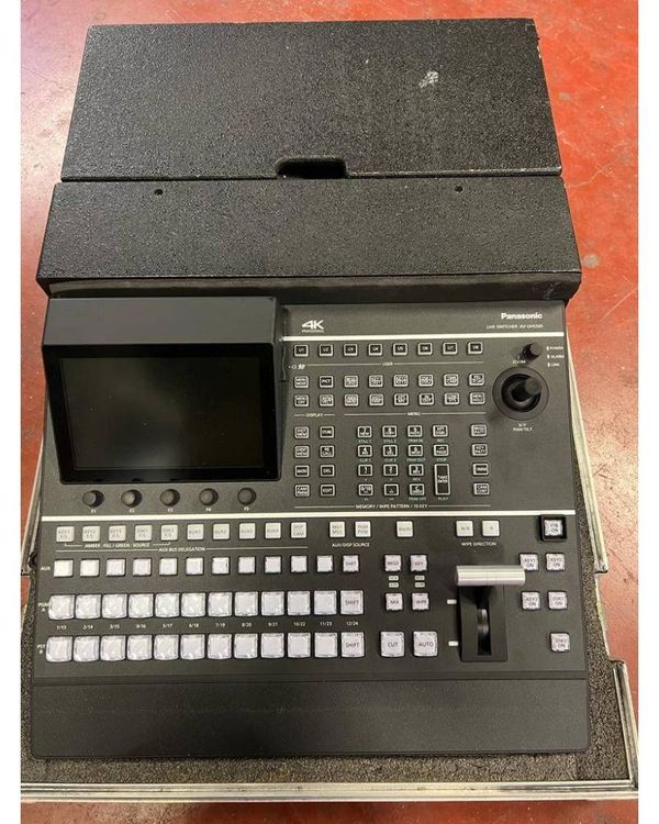 Panasonic AV-UHS500, Broadcast Mixer