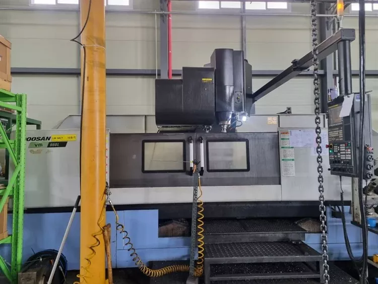 Doosan VM 960L CNC HEAVY DUTY VERTICAL MACHINING CENTER 3 Axis