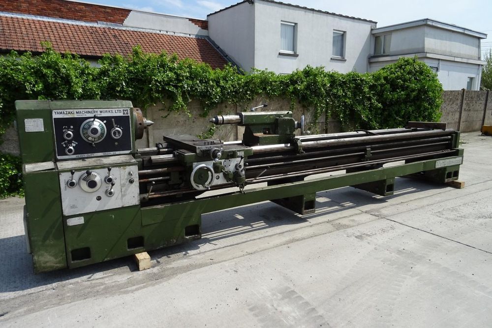 Yamazaki Engine Lathe Variable REX 610 x 4000 mm