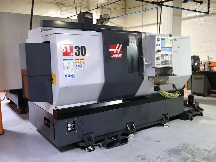 Haas HAAS CNC control 3400 RPM ST-30 2 Axis