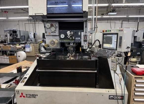 Mitsubishi EDM MV1200-R ADVANCE PLUS