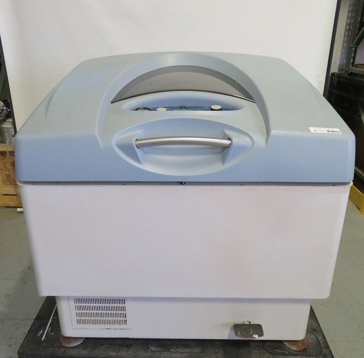 Barnstead Lab-Line MaxQ 5000 Refrigerated Incubator Shaker