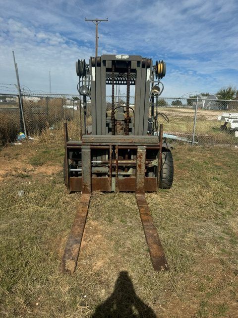 Hyster H155XL 15,500 lb. Cap