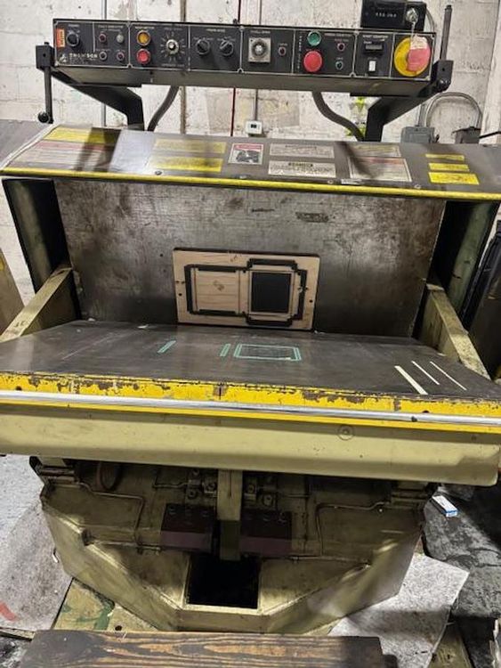 Thomson Clamshell Die Cutter