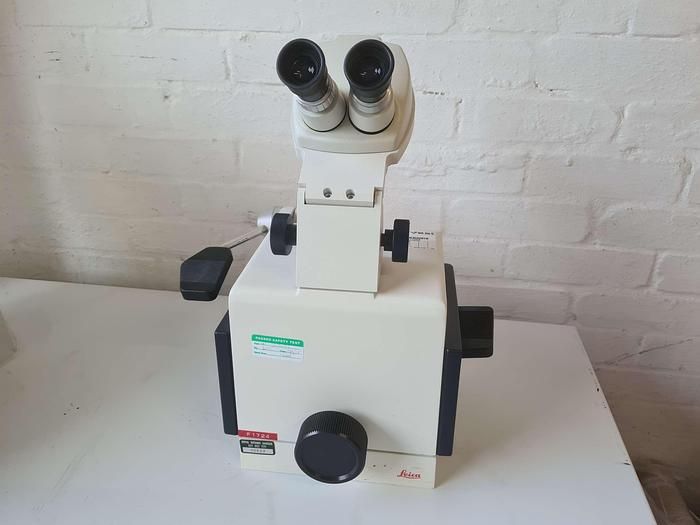 Leica Ultratrim Microtome
