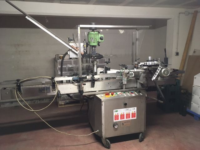 Enos Labeling Machine