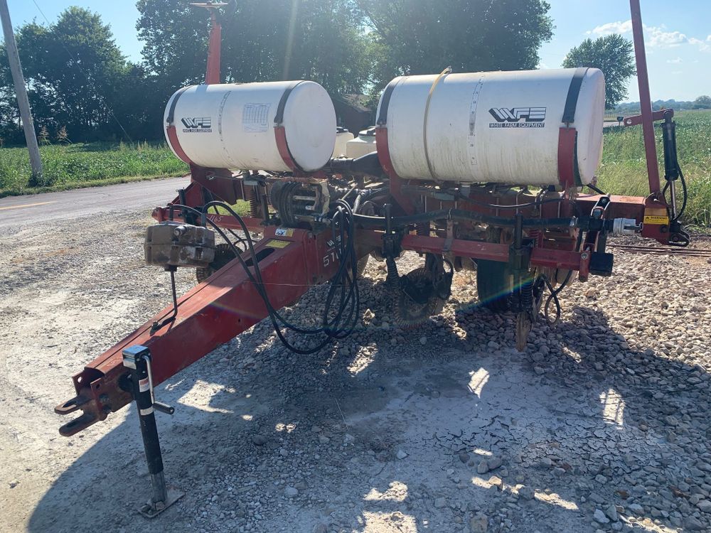 Agco, White 5100 Planter