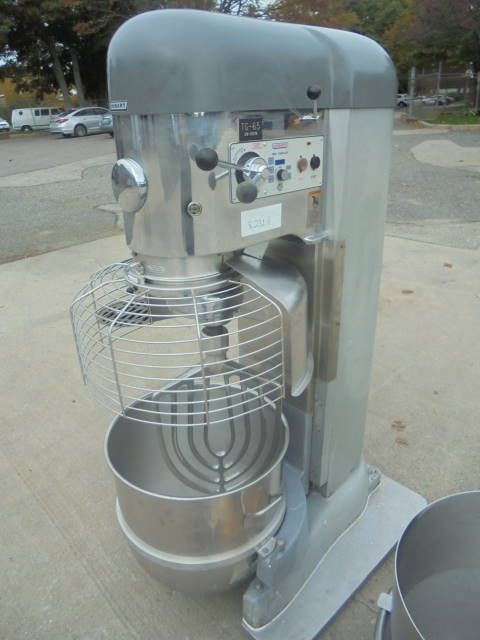 Hobart V1401 mixer