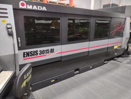 Amada ENSIS-3015RI AMNC 3i Control