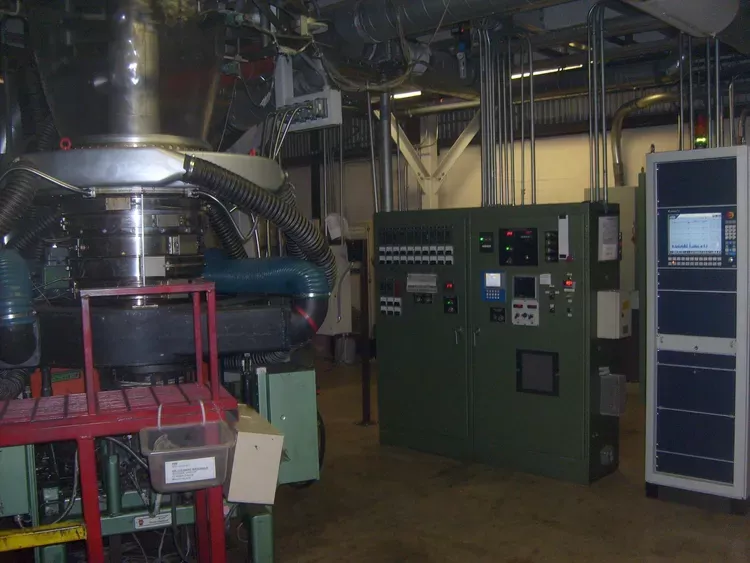 Davis Standard 16" Monolayer die